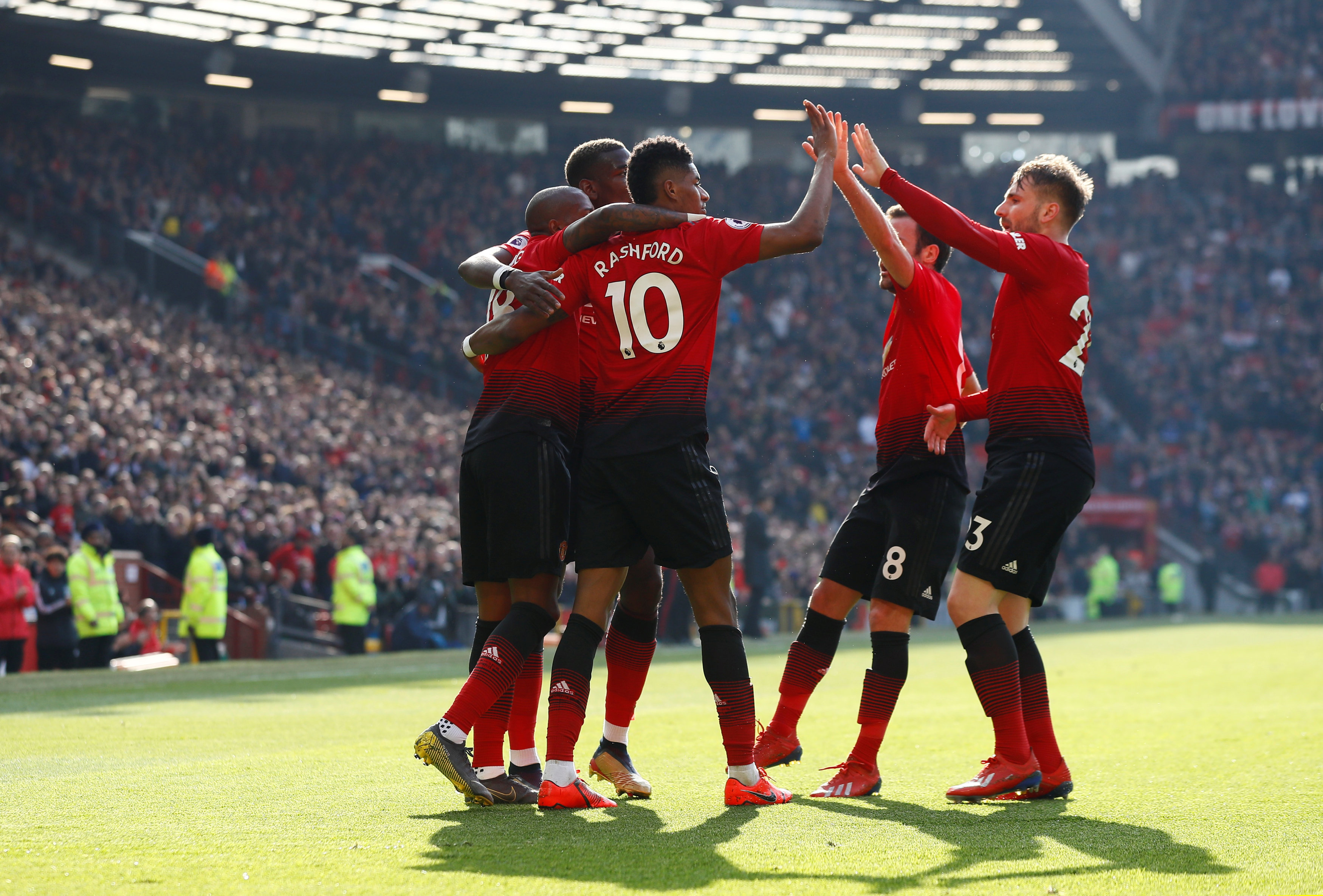 西蒙尼一直 西蒙尼一直